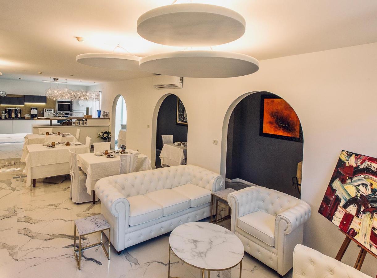 Meublè Tripoli 3* Grado